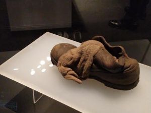 auschwitz zapato infantil