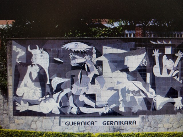 Arboles miticos. el guernica