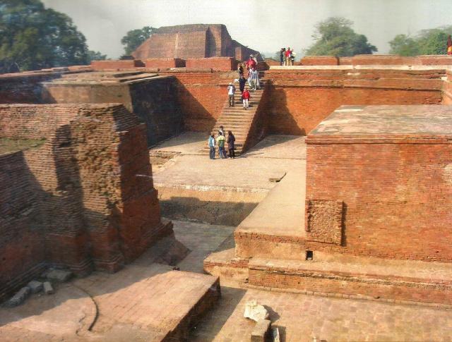 Grupo en Nalanda